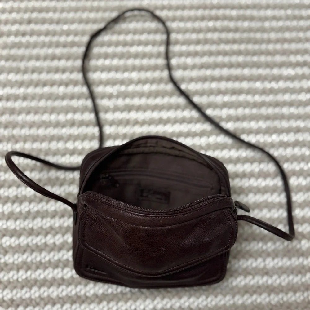 Rare Vintage FOSSIL Dark Coffee Brown Leather Compact Crossbody Organizer Retro